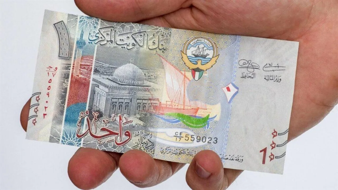 ”ارتفاع جديد” سعر الدينار الكويتي مقابل الجنيه اليوم الخميس 17 أكتوبر في البنوك