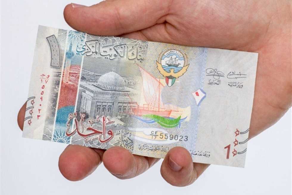 هبوط سعر الدينار الكويتي في بنك مصر اليوم الاربعاء 6 نوفمبر 2024 مقابل الجنيه المصري