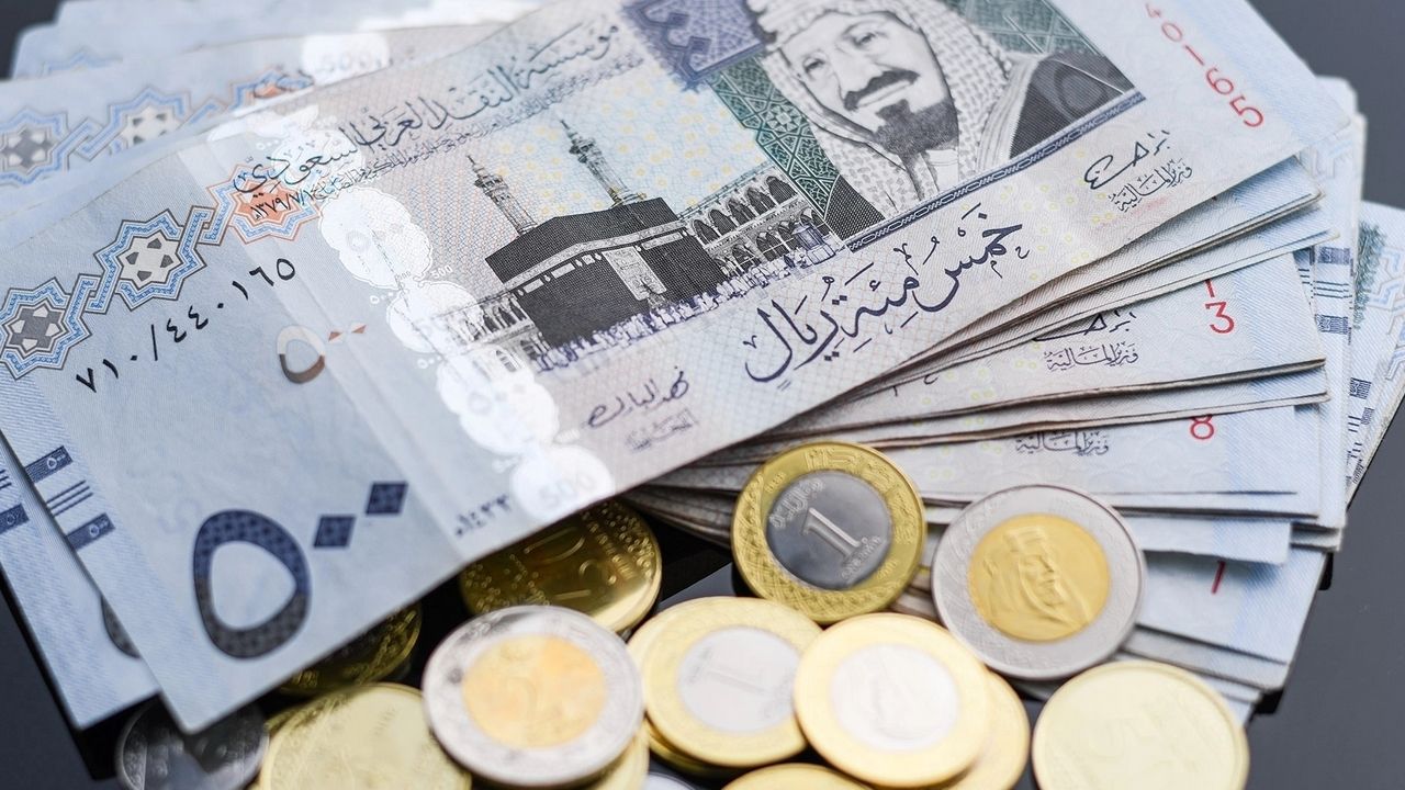 سعر الريال السعودي مقابل الجنيه المصري في ختام تعاملات الجمعة 8-11-2024 في البنوك المصرية.. أخر تحديث