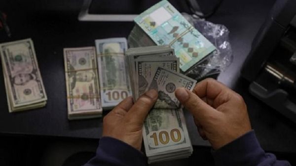 500 دولار تساوي كم في السوق السوداء بعد تراجع الدولار أمام الجنيه في 6 بنوك حكومية بمنتصف التعاملات  فهل يستمر الهبوط؟