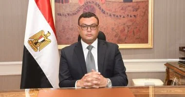 وزير الإسكان يتابع موقف مشروعات الطرق والكهرباء وما تم إنجازه بعام 2024