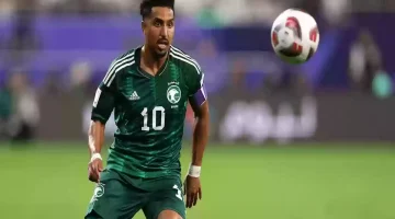 بسبب تراجع الدوسري!! العصيمي ينتصر بفوز السعودية على اليمن بسخرية من نجم الهلال