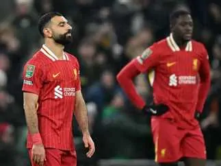 رقمان سلبيان.. تراجع “مقلق” في مستوى محمد صلاح بالدوري الإنجليزي